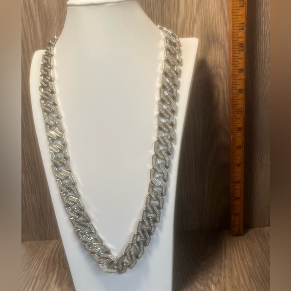 Large Silver Chain - Picture 4 of 6